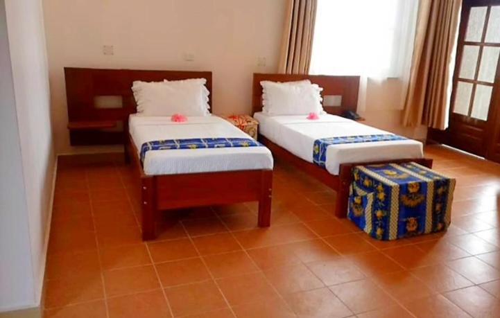 Asante Hotel Gisenyi ภายนอก รูปภาพ