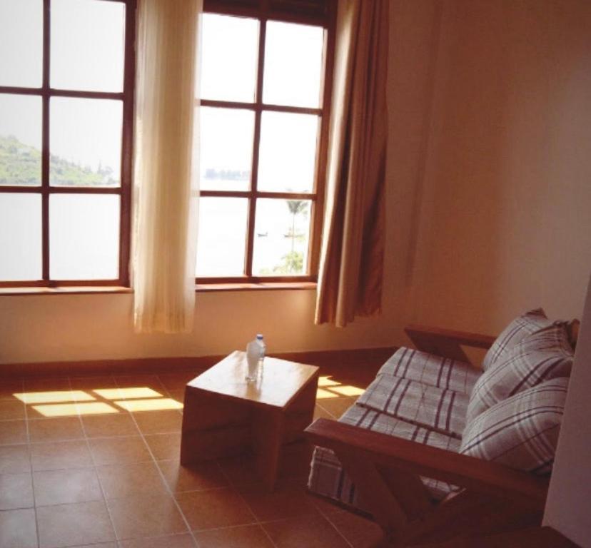 Asante Hotel Gisenyi ภายนอก รูปภาพ