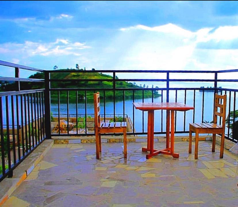 Asante Hotel Gisenyi ภายนอก รูปภาพ