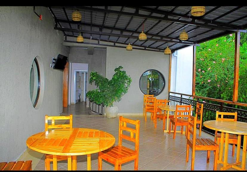 Asante Hotel Gisenyi ภายนอก รูปภาพ