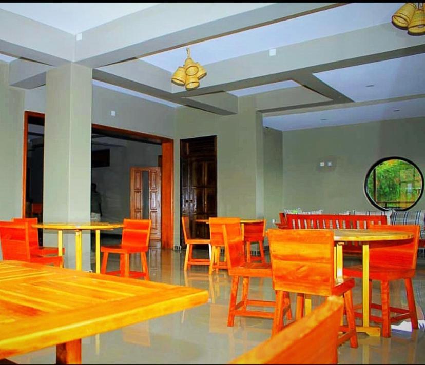Asante Hotel Gisenyi ภายนอก รูปภาพ