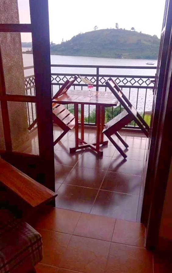 Asante Hotel Gisenyi ภายนอก รูปภาพ